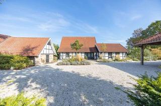 Haus kaufen in 49205 Hasbergen, Exklusives Anwesen mit Haupthaus, Gästehaus und Stall – architektonische Perfektion im Landhausstil