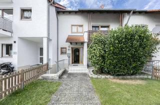 Haus kaufen in 89233 Neu-Ulm, Reizendes Reihenmittelhaus - Garten, Garage & Dachstudio inklusive