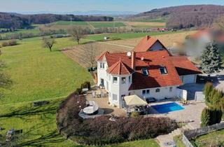 Villa kaufen in 79400 Kandern, Direkt am Ortsrand von Kandern – stilvolle Villa mit Pool in bester Wohnlage
