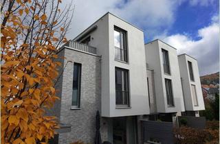 Haus kaufen in 72202 Nagold, Urbanes Wohnen trifft Luxus - Stadthaus in Top-Ausstattung in bester Lage von Nagold