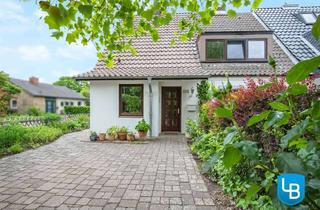 Haus kaufen in 24306 Plön, Klein aber oho- Gepflegtes REH mit pflegeleichtem Garten und wohnlich ausgebauten Spitzboden