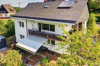 Haus kaufen in 57537 Wissen, Ein aufwendig modernisiertes Familienhaus in toller Stadt- und Aussichtslage direkt am Waldrand