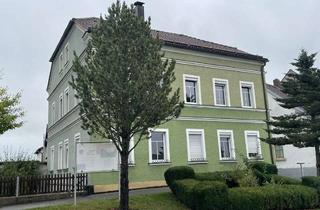 Haus kaufen in 92714 Pleystein, Ein teilvermietetes Zweifamilienhaus in guter Lage in Pleystein!