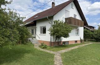 Einfamilienhaus kaufen in 88416 Erlenmoos, Bezugsfreies Einfamilienhaus mit großem Grundstück in ruhiger Lage in Erlenmoos.