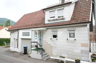Einfamilienhaus kaufen in 72581 Dettingen, RESERVIERT! Einfamilienhaus mit Ausbaupotenzial