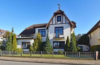 Haus mieten in Große Straße 29, 21521 Aumühle, Viel Platz und Entfaltungsspielraum: Charmante Altbauvilla mit großzügiger Zimmeraufteilung