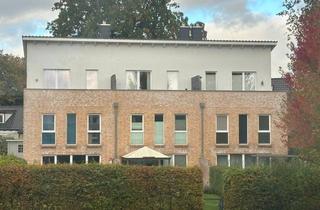 Haus mieten in Eisvogelweg 11, 22844 Norderstedt, Reihenendhaus in bester Lage Norderstedts mit Garten und Balkon