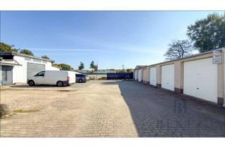 Anlageobjekt in 27574 Geestemünde, Viel Lagerfläche: Vermietete Garagen, Container und eine Lagerhalle