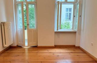 Wohnung kaufen in Hektorstraße 00, 10711 Wilmersdorf, Bezugsfreie, renovierte, helle 2-Zimmerwohnung in Charlottenburg!