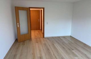 Wohnung kaufen in Brebacher Straße 136, 66132 Saarbrücken, 1-Zimmer Wohnung mit Balkon und Garage in Saarbrücken von PRIVAT *** TOP RENDITE *** 6%