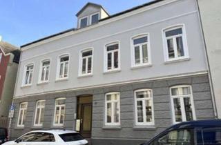 Wohnung mieten in Teichstrasse 19, 24937 Sandberg, Frisch renoviert! Zentrale 2-Zimmer-Dachgeschoss-Wohnung mit Einbauküche in Flensburg