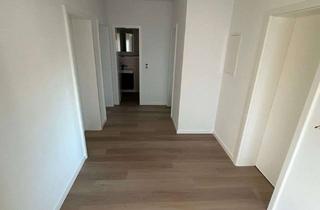Wohnung mieten in 61350 Bad Homburg vor der Höhe, Helle 4-Zimmer Wohnung mit Balkon in Bad Homburg - Kirdorf