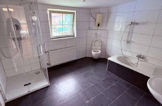 Wohnung mieten in Kirchstraße 67a, 41836 Hückelhoven, Modernisierte 2,5 - Zimmer Wohnung inkl. Balkon und optional EBK