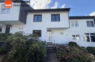 Haus kaufen in 71032 Böblingen, Schönes Reihenmittelhaus in Böblingen mit Garten, Balkon & Garage in zentraler und ruhiger Wohnlage