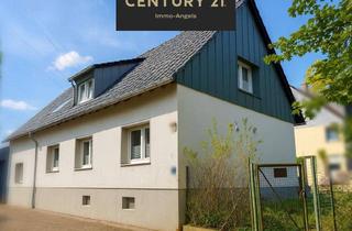 Haus kaufen in 40724 Hilden, freistehendes Haus + Einliegerwohnung: 3 Badezimmer, Garage & Garten in Hilden