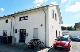 Doppelhaushälfte kaufen in 83024 Rosenheim, Gepflegte Doppelhaushälfte zum Eigenbezug!
