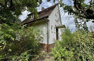 Einfamilienhaus kaufen in 34132 Kassel, Einfamilienhaus mit ehem. Praxis auf einem 1.304 m² großen Grundstück in Kassel-Oberzwehren!