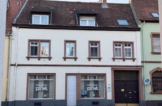 Haus kaufen in 68239 Mannheim, Mannheim - Ohne Markler: Vorder- und Hinterhaus in Seckenheim