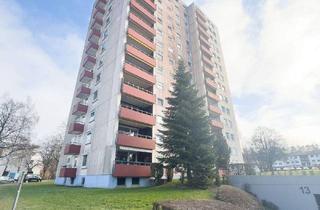 Wohnung kaufen in 78532 Tuttlingen, Tuttlingen - 4-Zimmer-Wohnung mit Balkon, Garage & Ausblick