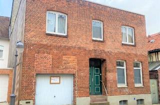 Haus kaufen in 29525 Uelzen, Uelzen - 3 Familienhaus im Sanierungsfördergebiet in Uelzen zu verkaufen