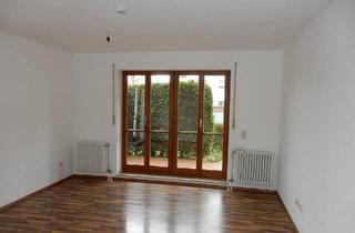 Wohnung kaufen in 86732 Oettingen, Oettingen in Bayern - Eigentumswohnung, 4 ZKB, Nahwärme, Garage, Garten