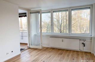 Wohnung kaufen in Johann-Strauß-Straße 8, 82008 Unterhaching, Unterhaching - Sanierte 4-Zimmer-Wohnung im beliebten Unterhaching