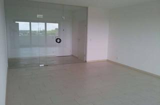 Wohnung kaufen in 42579 Heiligenhaus, Kapitalanleger aufgepasst - tolle 4-Zimmer-Etagenwohnung mit Balkon und Stellplatz