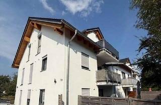Wohnung kaufen in 94369 Rain, Top-Investment: Vermietete 3-Zimmer- mit Balkon zzgl. Stellplätzen!