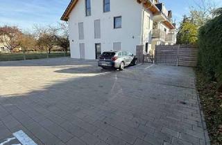 Wohnung kaufen in 94369 Rain, Top-Investment: Vermietete 3-Zimmer- mit Balkon zzgl. Stellplätzen!