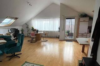 Wohnung mieten in 74348 Lauffen, Schöne, helle 2-Zimmer-Wohnung Dachstudio mit Balkon und Einbauküche in Lauffen am Neckar