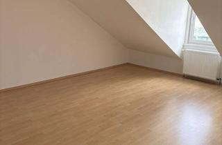 Wohnung mieten in Bertramstraße 18, 65185 Wiesbaden, Helle 2-Zimmer DG-Wohnung in Mitte