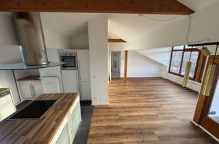 Wohnung mieten in 83052 Bruckmühl, Lichtdurchflutetes 2,5-Zimmer-Dachgeschossjuwel mit Traumterrasse in Top-Lage am Triftbach