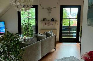 Wohnung mieten in 53639 Königswinter, Helle Dachgeschosswohnung in ruhiger Lage von Thomasberg – mit Balkon, Einbauküche und Carport