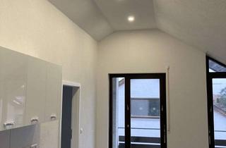 Wohnung mieten in Rosenstraße 15, 72669 Unterensingen, Helle 3-Zimmer Dachgeschosswohnung mit Balkon in Unterensingen