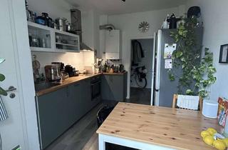 Wohnung mieten in 50937 Lindenthal, Helle 2-Zimmer Wohnung mit Balkon in Köln-Lindenthal