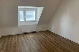 Wohnung mieten in Fuchsienweg 20, 68305 Gartenstadt, Helle 2-Zimmer Dachgeschosswohnung in Mannheim-Gartenstadt