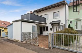 Haus kaufen in 92224 Luitpoldhöhe, Haus kaufen in Amberg-Luitpoldhöhe – Zweifamilienhaus mit PV-Anlage, Garten & Doppelgarage
