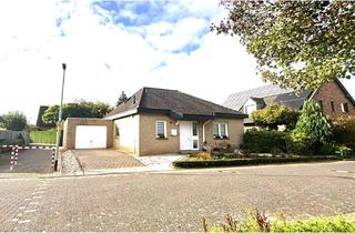 Haus kaufen in 47574 Goch, Modernisierter Bungalow mit Garage und Wintergarten in Top-Lage
