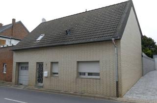 Haus kaufen in Buirer Str., 52399 Merzenich, Solides Familienhaus mit großem Garten, Sommerküche und Gartenhaus