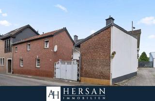 Einfamilienhaus kaufen in 52499 Baesweiler, Einfamilienhaus mit drei hellen Zimmern und Einbauküche in Baesweiler-Loverich!