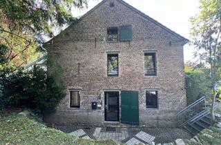 Haus mieten in 42653 Gräfrath, Stilvoll restauriertes Einfamilienhaus auf einem Schlosshof in Gräfrath/Haan