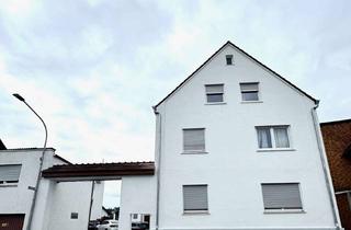 Anlageobjekt in 64331 Weiterstadt, WEITERSTADT: Teilmodernisiertes Mehrfamilienhaus mit 2 Garagen & 2 Außenstellplätze!