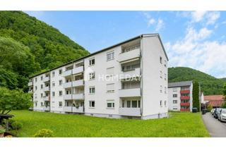 Wohnung kaufen in 72574 Bad Urach, Ideal gelegene Erdgeschosswohnung mit Loggia und Tageslichtbad in gepflegtem Vier-Parteienhaus