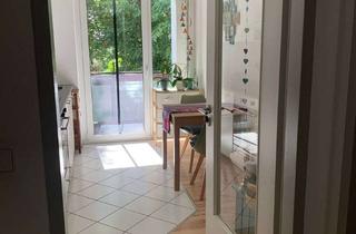 Wohnung kaufen in Kaiserstuhlstraße 30, 79106 Zähringen, Helle 2-Zimmer Wohnung im 3. OG in Freiburg