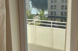Wohnung mieten in Parkstraße 22, 13585 Spandau, Sonnige möblierte 2-Zimmer Wohnung mit Balkon und Havelblick im 3. OG in Spandau