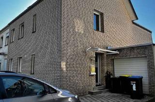 Doppelhaushälfte kaufen in 33100 Paderborn, Modernisierte Doppelhaushälfte mit zwei Wohneinheiten – zentral wohnen, und Mieteinnahme!