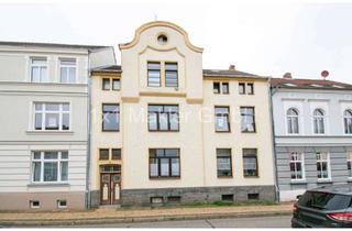 Mehrfamilienhaus kaufen in August-Bebel-Str. 12, 19370 Parchim, Mehrfamilienhaus mit 3 Garagen in Parchim