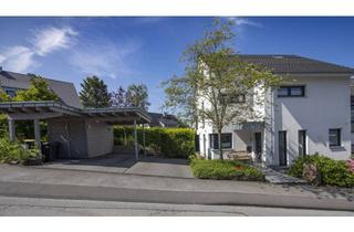 Doppelhaushälfte kaufen in 42489 Wülfrath, Familienfreundliche 6-Zimmer-Doppelhaushälfte mit Garten, Terrasse und Carport in Wülfrath