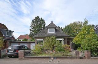Einfamilienhaus kaufen in 22848 Norderstedt, Individuelles und charmantes Einfamilienhaus in Bestlage von Norderstedt!