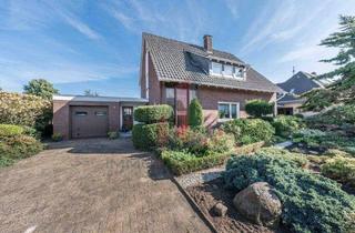 Einfamilienhaus kaufen in 49610 Quakenbrück, Quakenbrück - Großzügiges Einfamilienhaus mit Charme, Wohlfühlambiente und liebevoll gepflegtem Garten